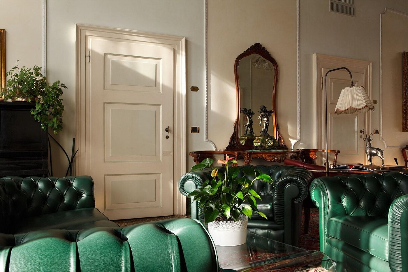 Pensione Accademia - Villa Maravege-Italy-VENICE-Lobby-9