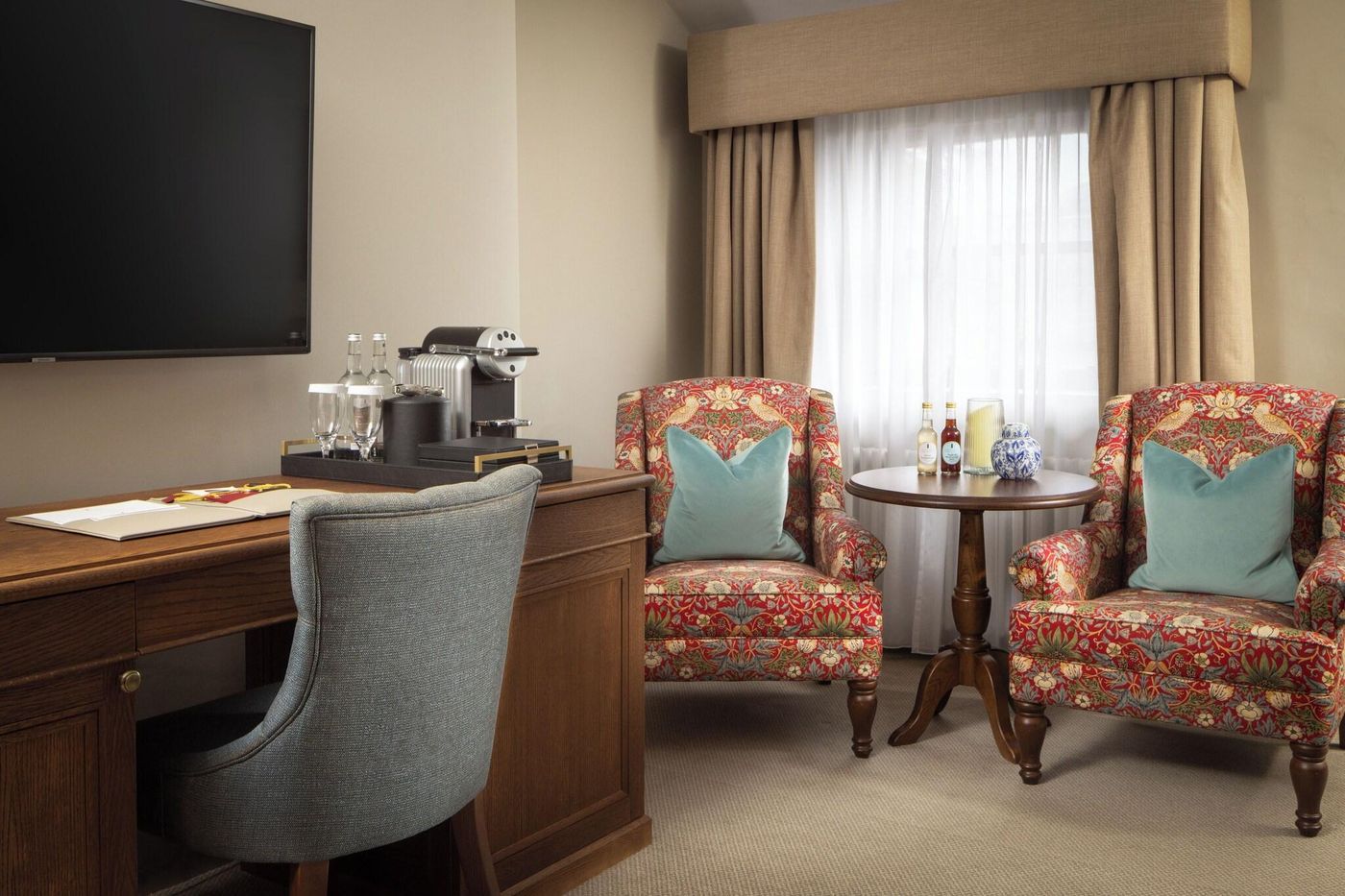 Carton-House--a-Fairmont-Managed-Hotel-Room-41