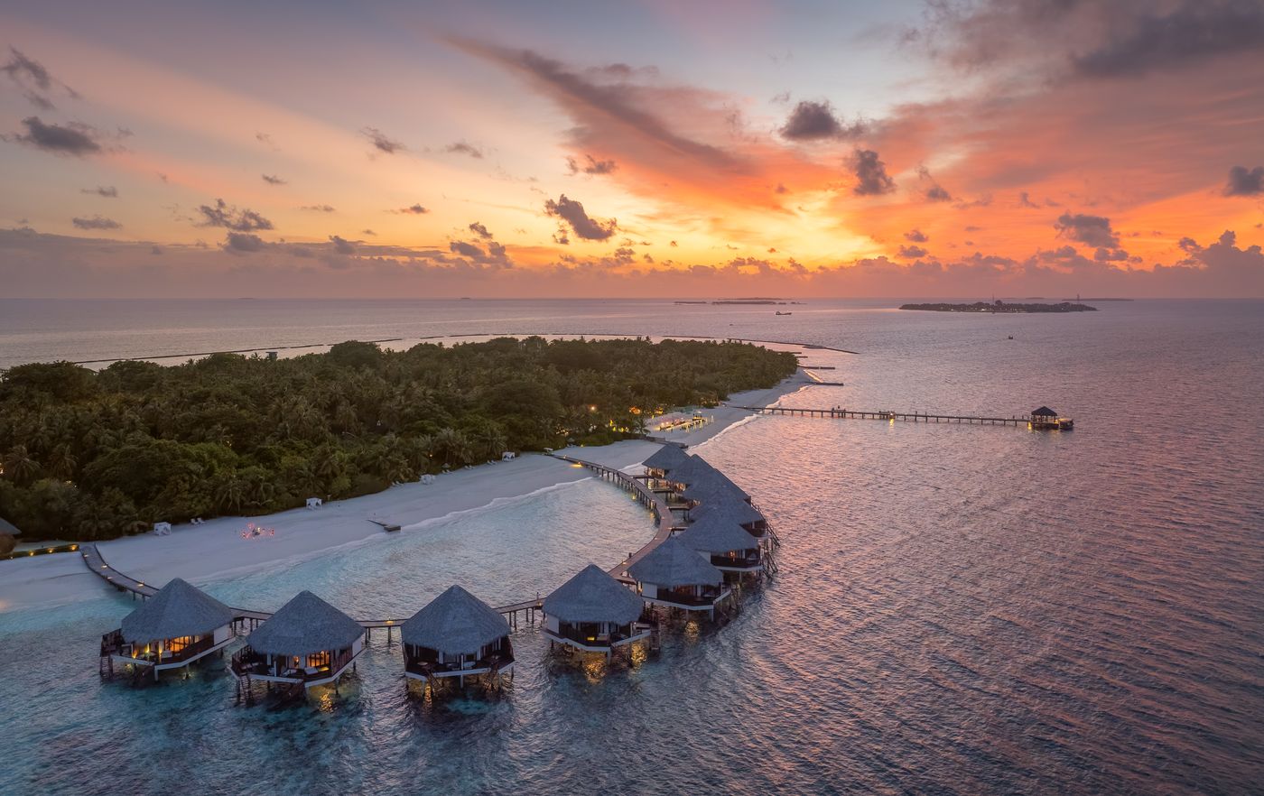 Adaaran Select Meedhupparu & Prestige Water Villas Maldives