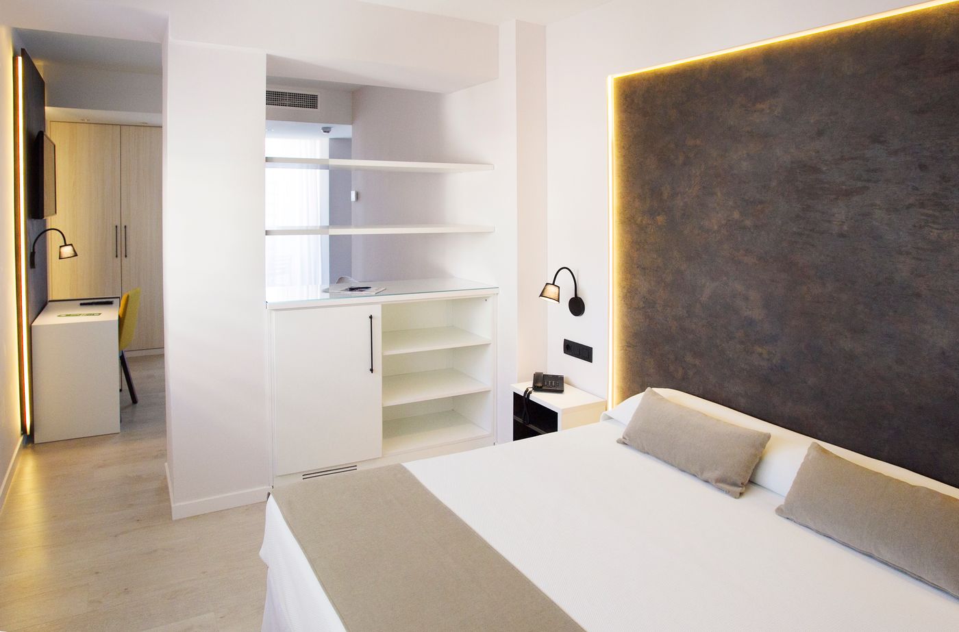 Benidorm-Centre---Adults-Recommended-Room-11