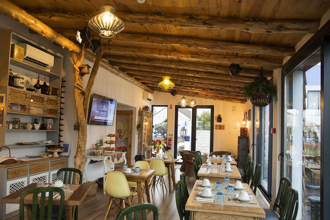 Ninho-Saloio-Terrace-4