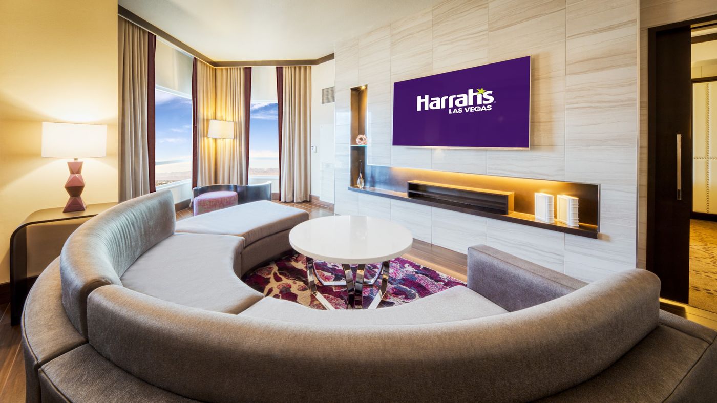 Harrah-s-Las-Vegas-Casino---Hotel-Room-6