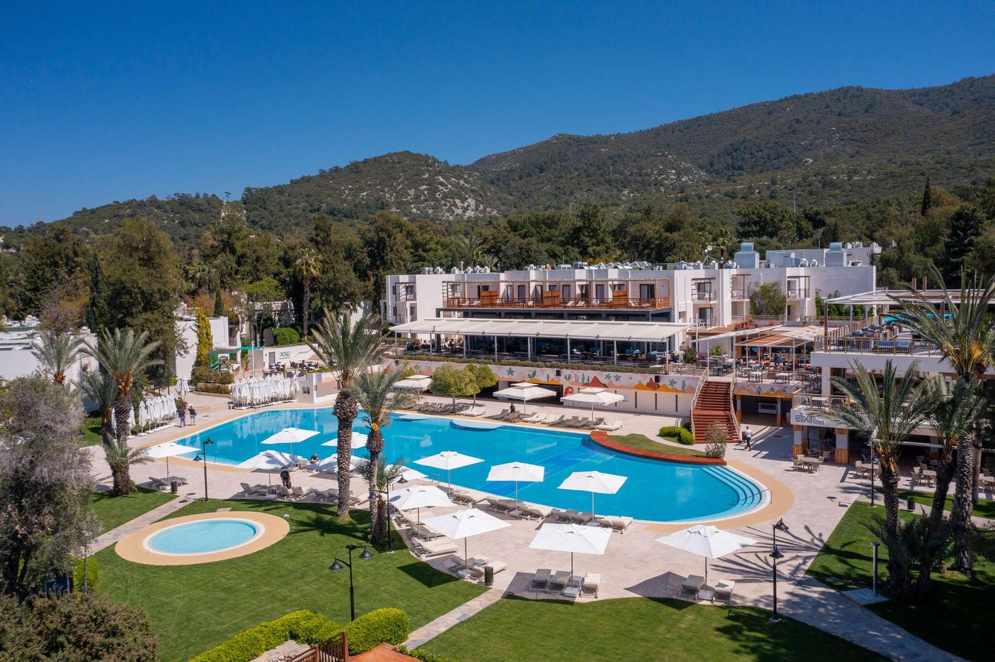 Isil-Club-Bodrum--Milta-Pool-2