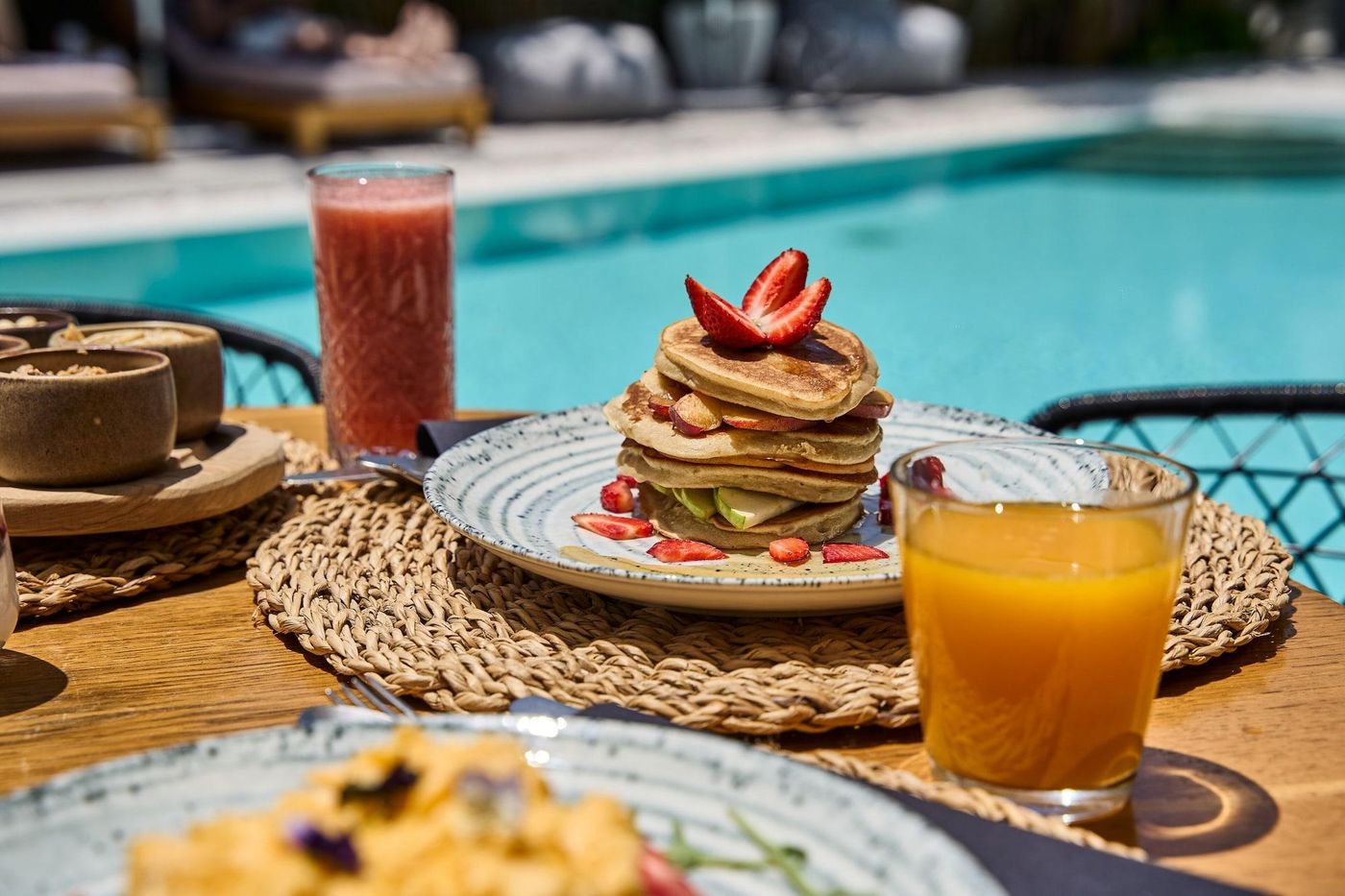 Adorno-Suites-Mykonos-Restaurant-23