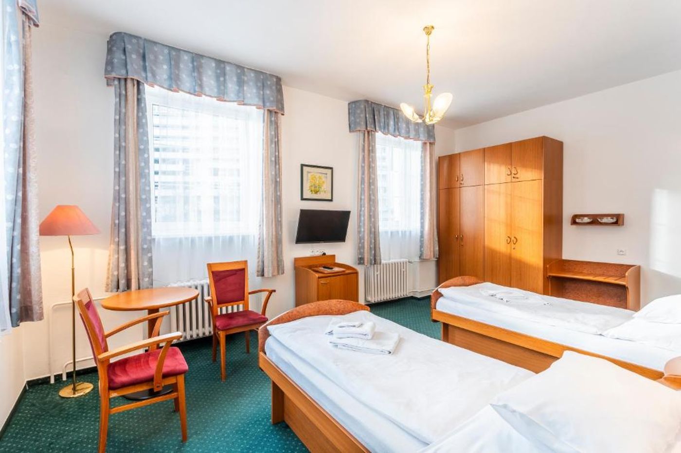 Komplex Curie - Kurhaus Curie-Czech Republic-JACHYMOV -Room-5