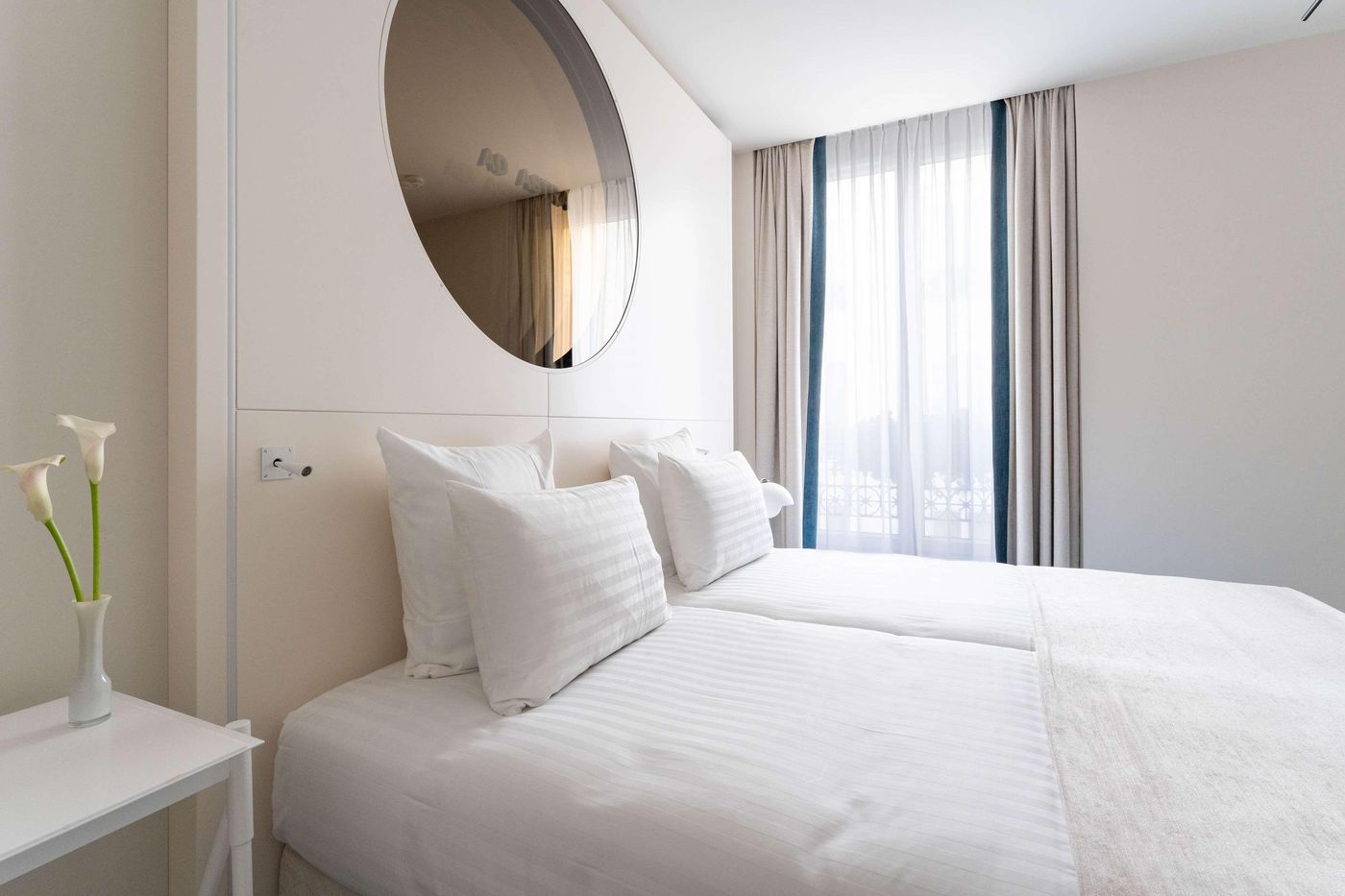 Astra-Opera-Astotel-Room-28