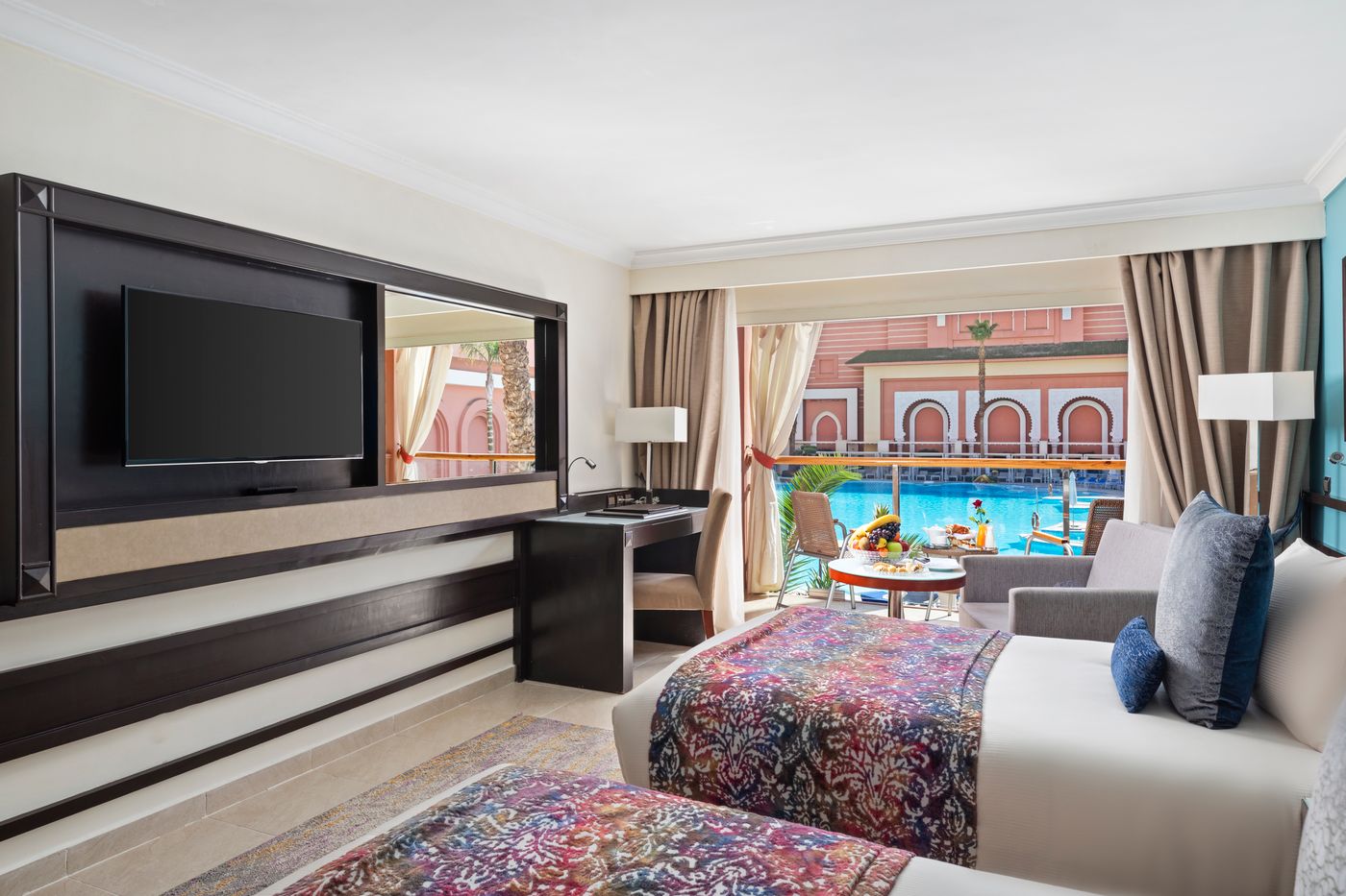 Savoy-Le-Grand-Hotel-Room-10