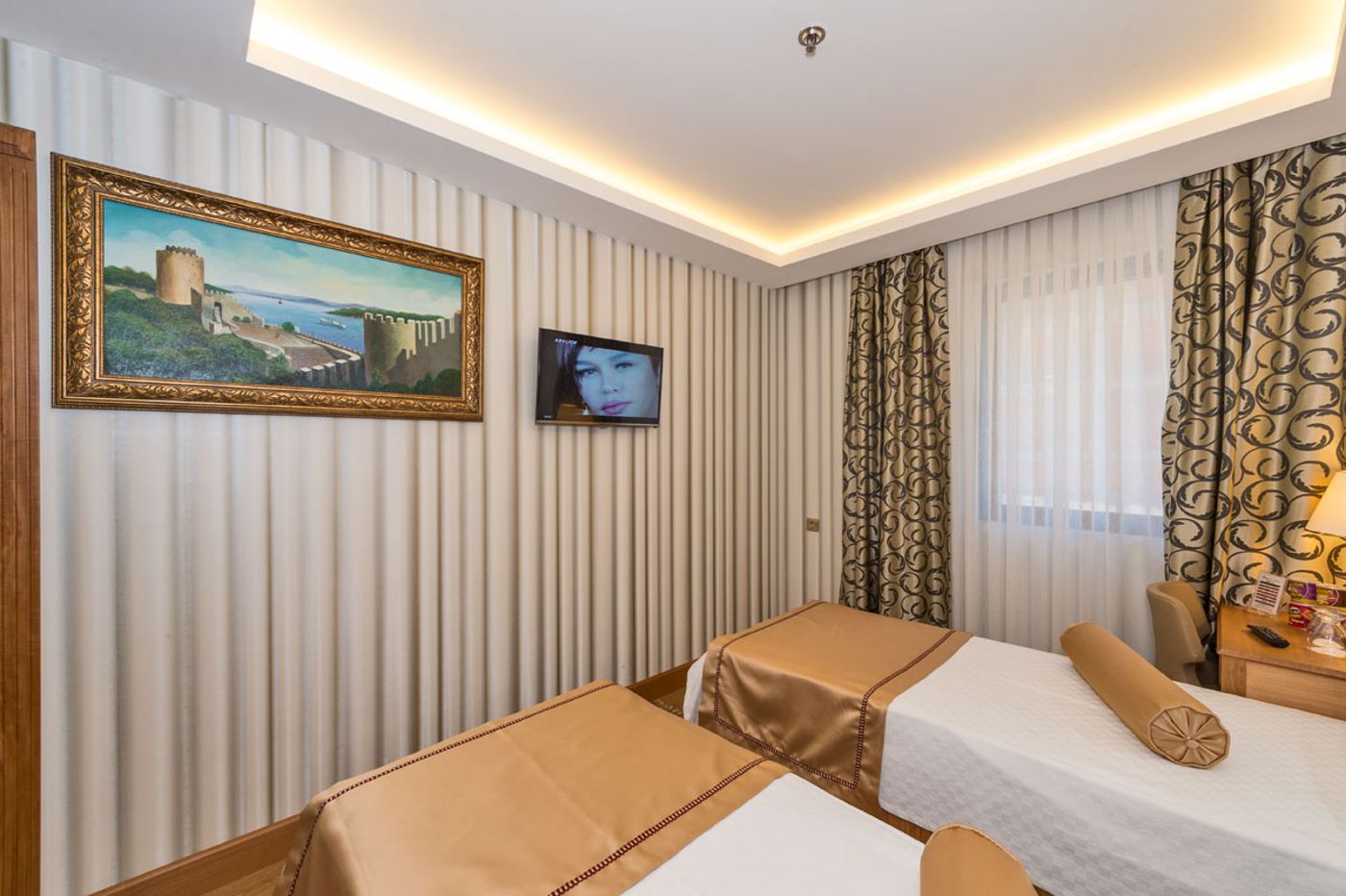 Aprilis-Gold-Hotel-Room-39