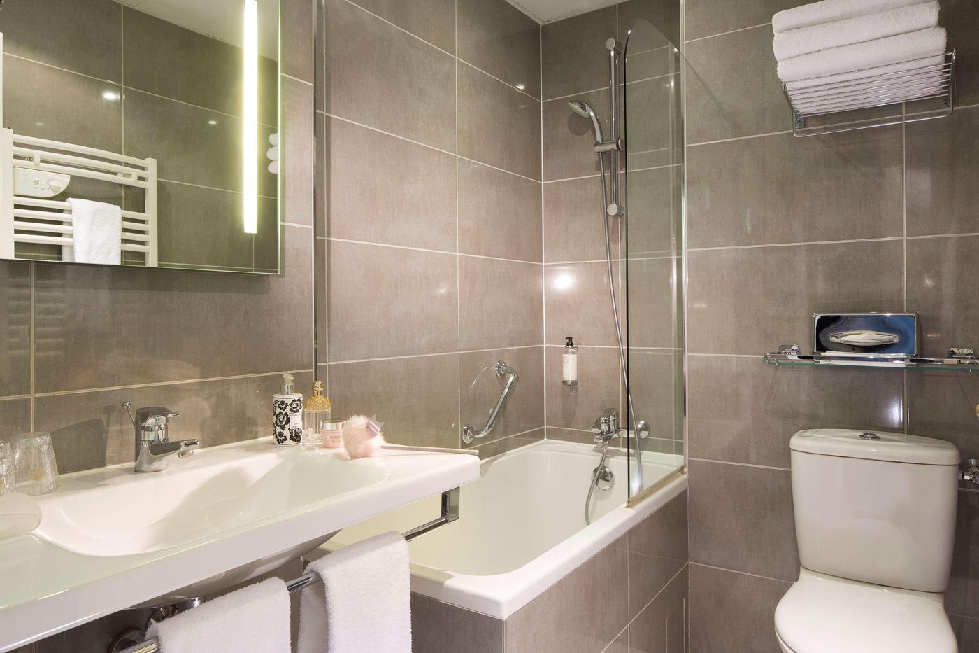 Best-Western-Anjou-Lafayette-Opera-Room-39