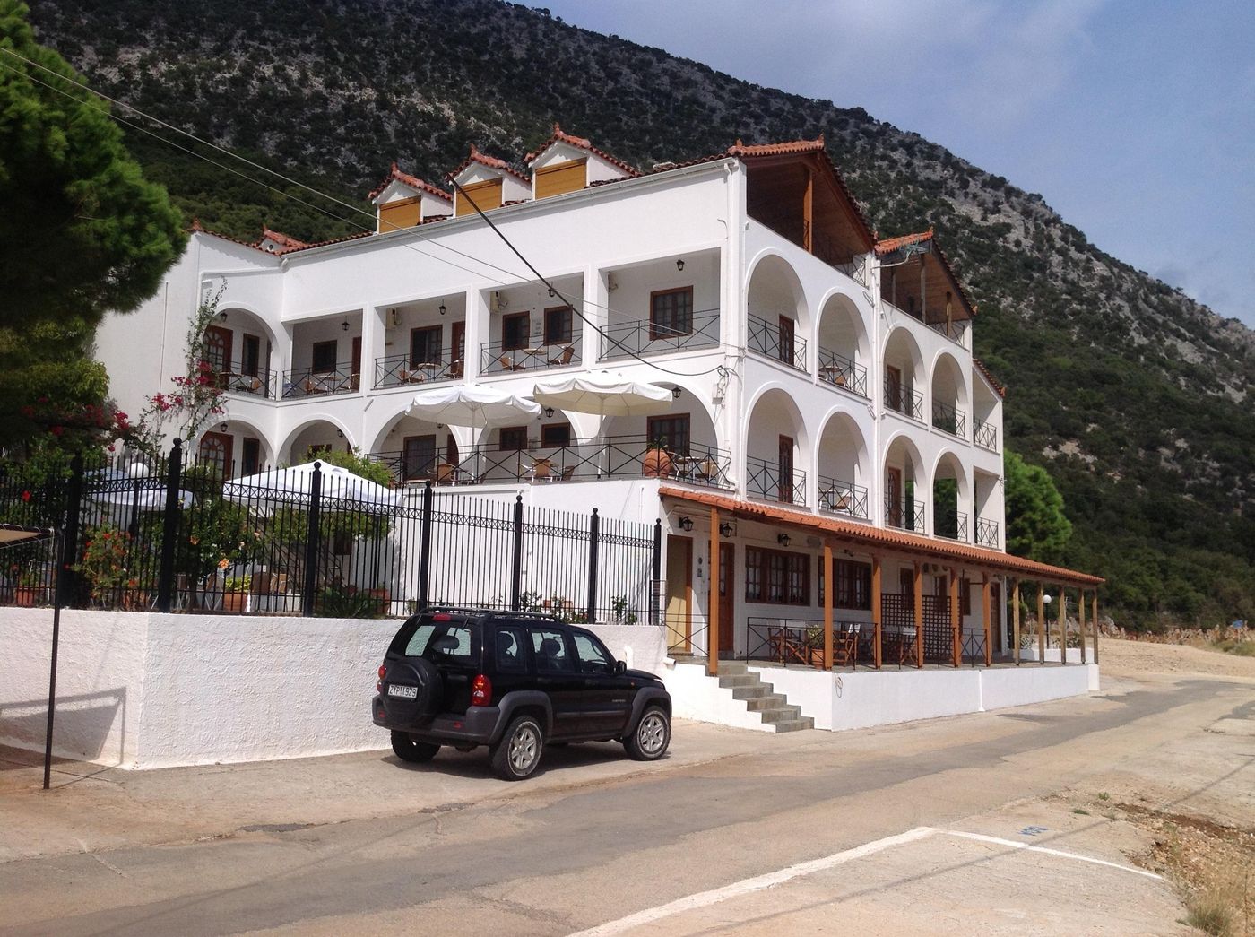 Travlos-Studios-General-view-6