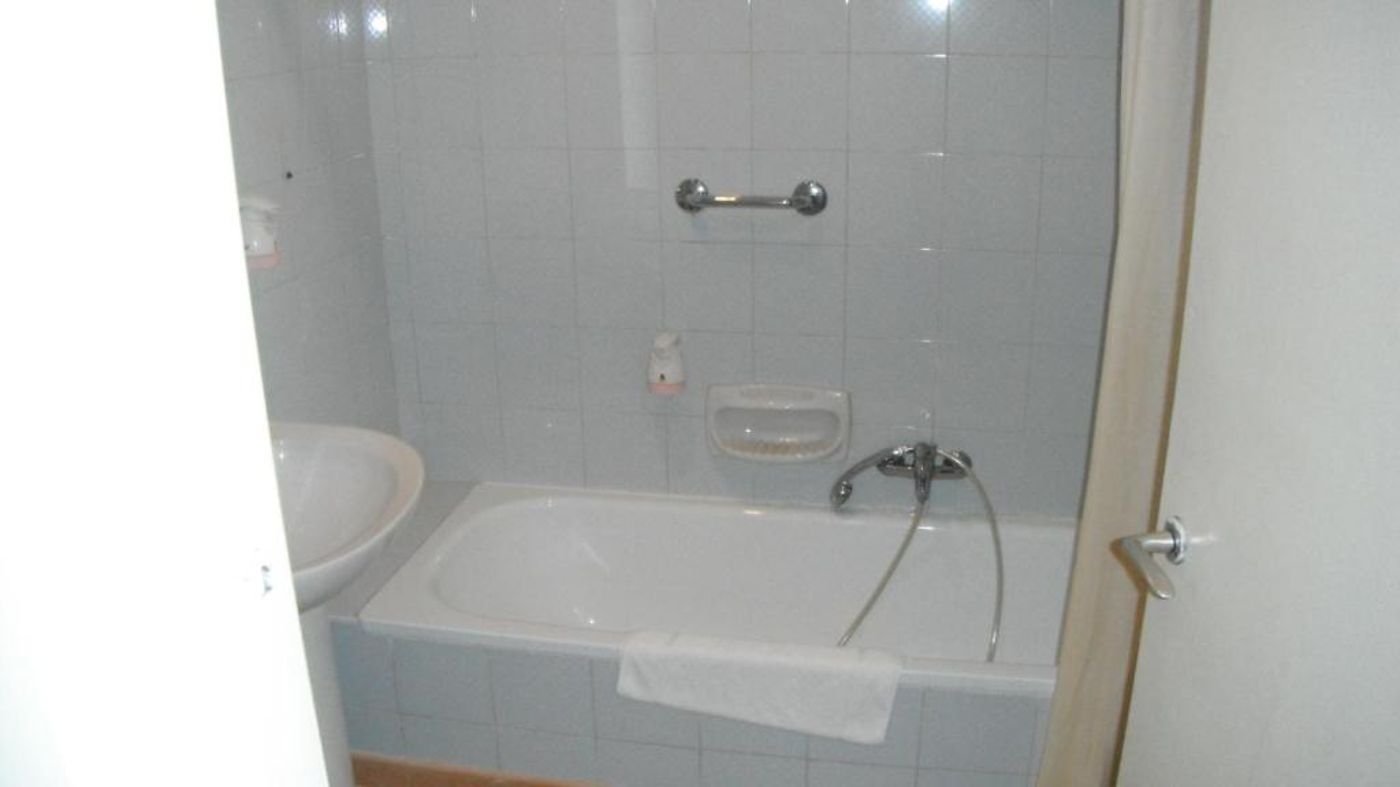 Comino Hotel-Malta-COMINO ISLAND-Room-4