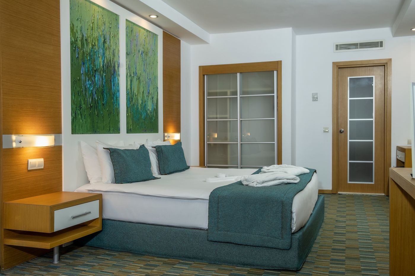 Ladonia Hotels Adakule