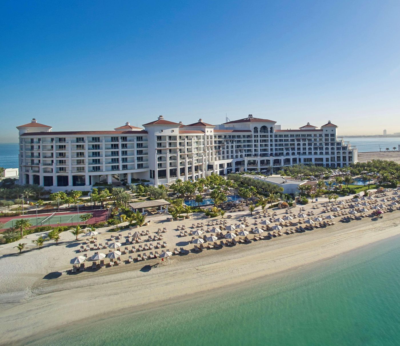 Waldorf-Astoria-Dubai-Palm-Jumeirah-General-view-4