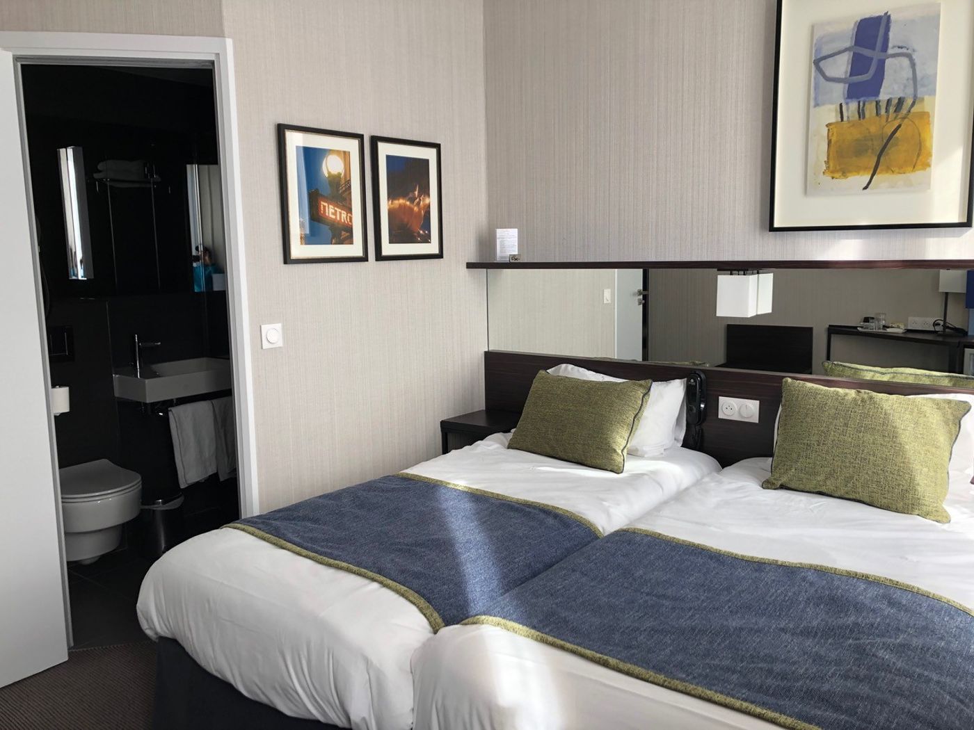 Charing-Cross-Room-2