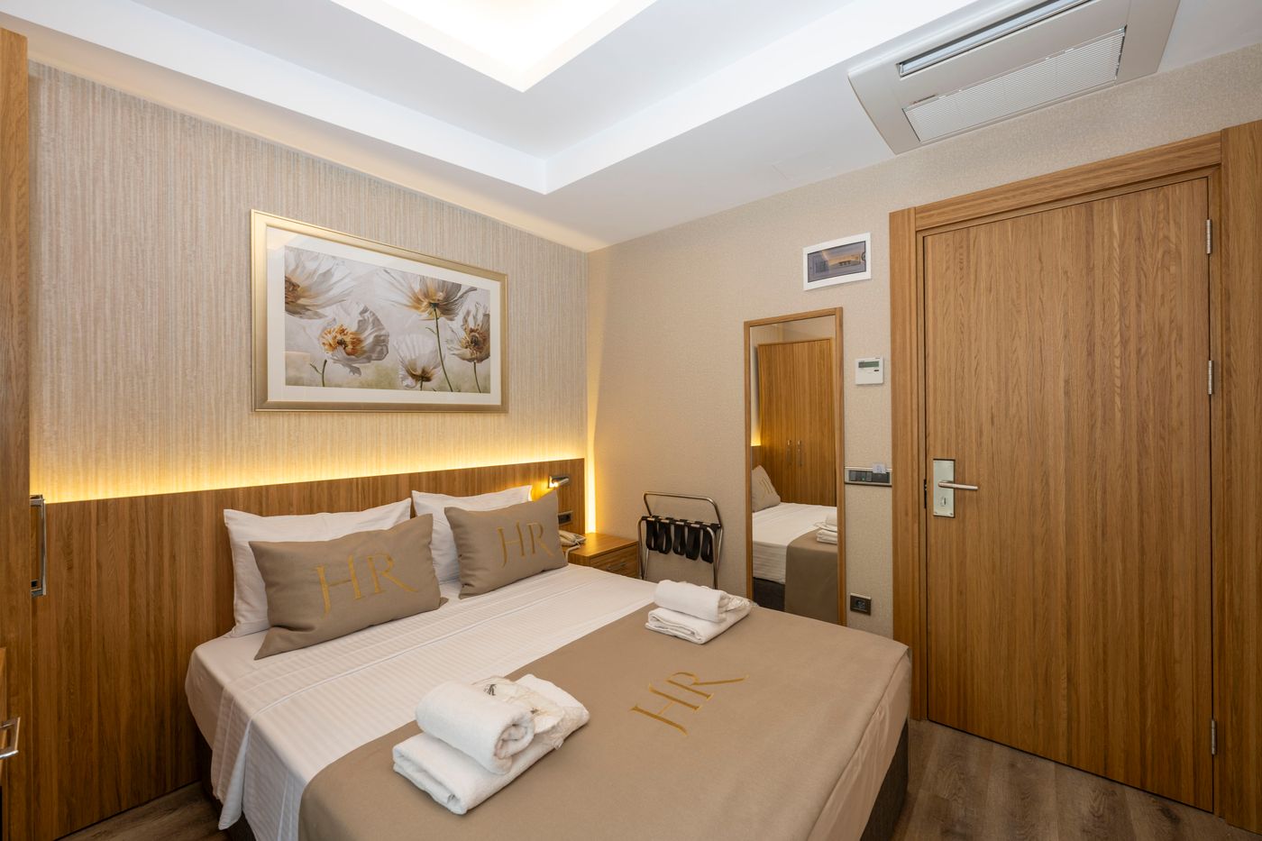 Hotel Ravi-Turkey-istanbul-Room-5