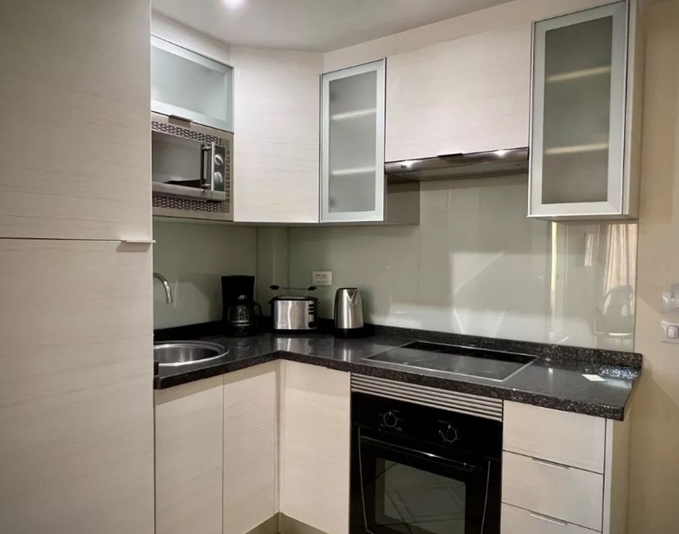 10.12.25 ONA Pearly Grey- new