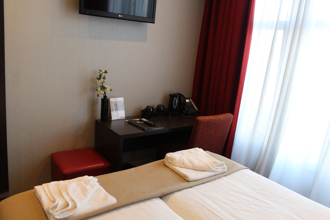 Royal-Amsterdam-Hotel-Room-17