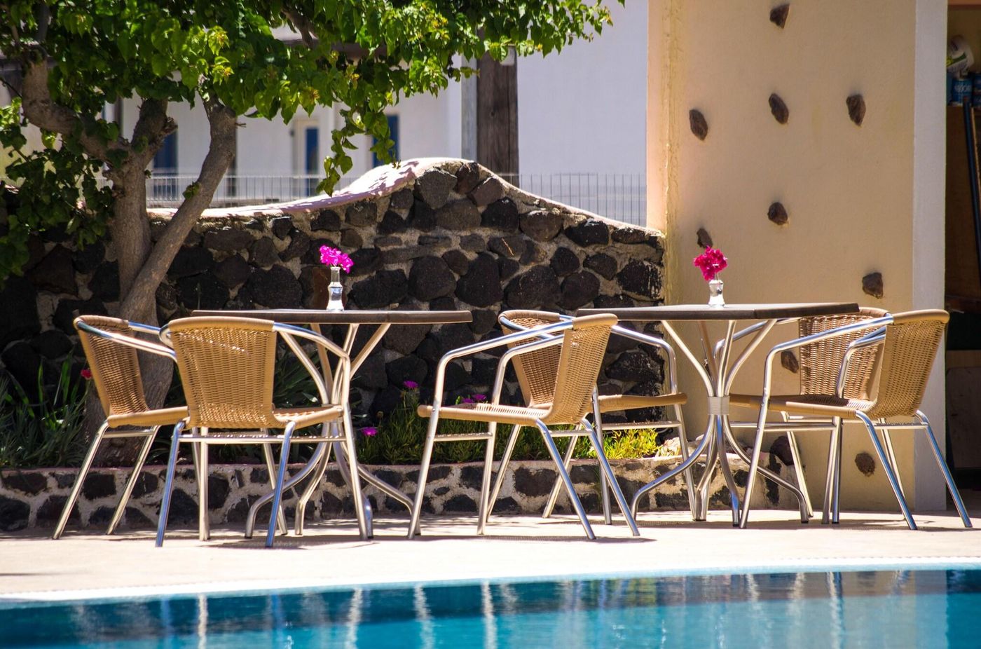 Smaragdi-Apts-Bar-13