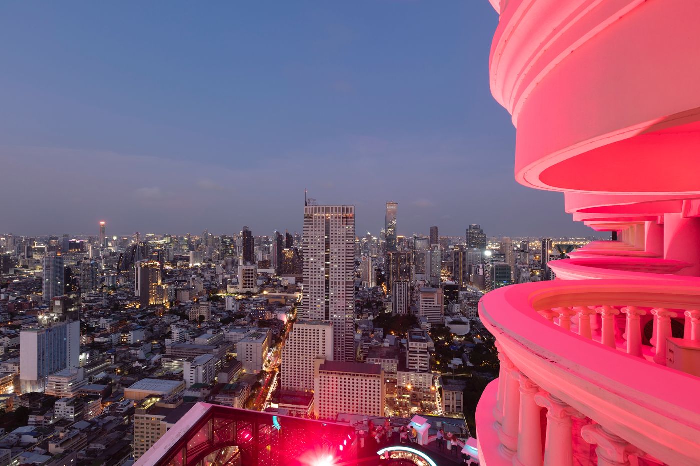 Tower-Club-at-Lebua-Room-84