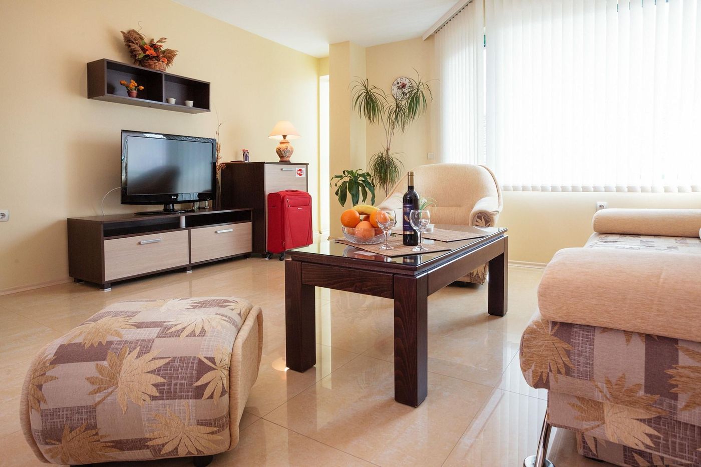 Bright-House-Room-11