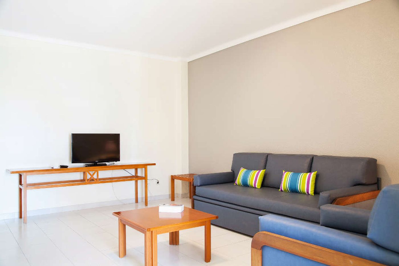 Club-Amarilis-Room-15