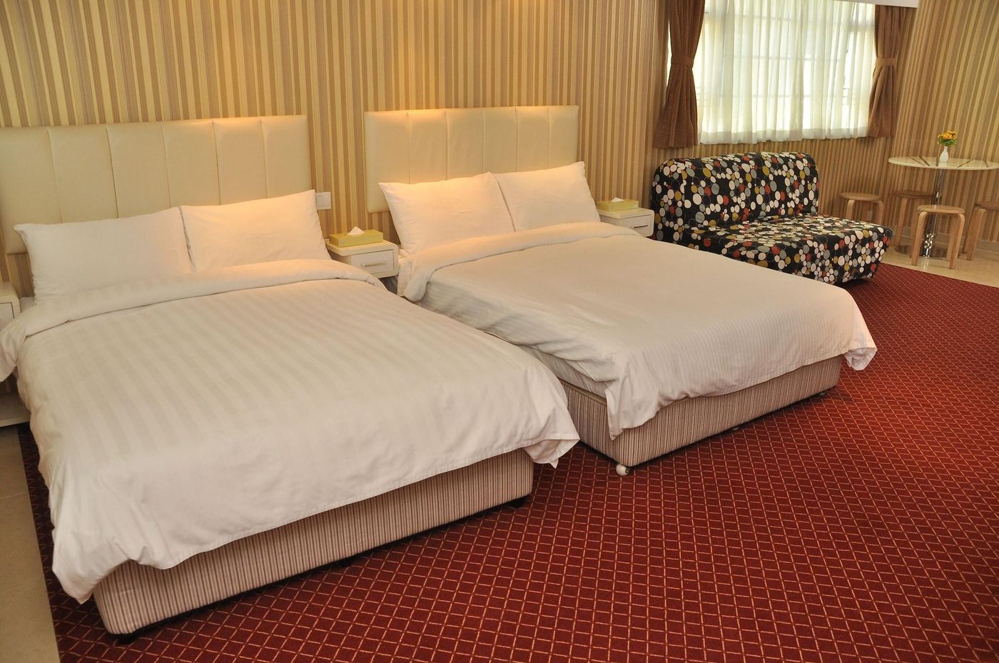 B-B-Cheung-Chau-Room-5