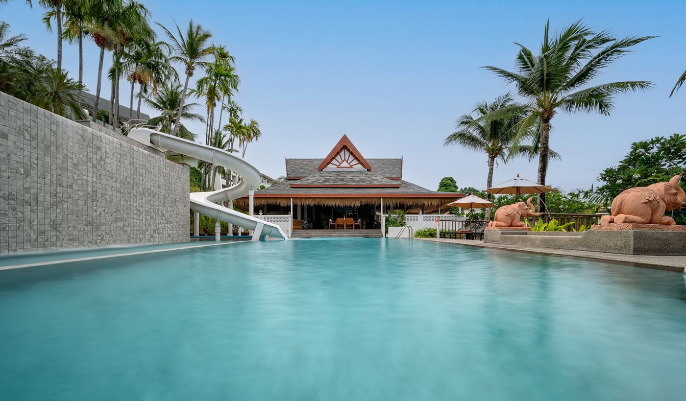 Centara-Blue-Marine-Resort-and-Spa-Phuket-Pool-3