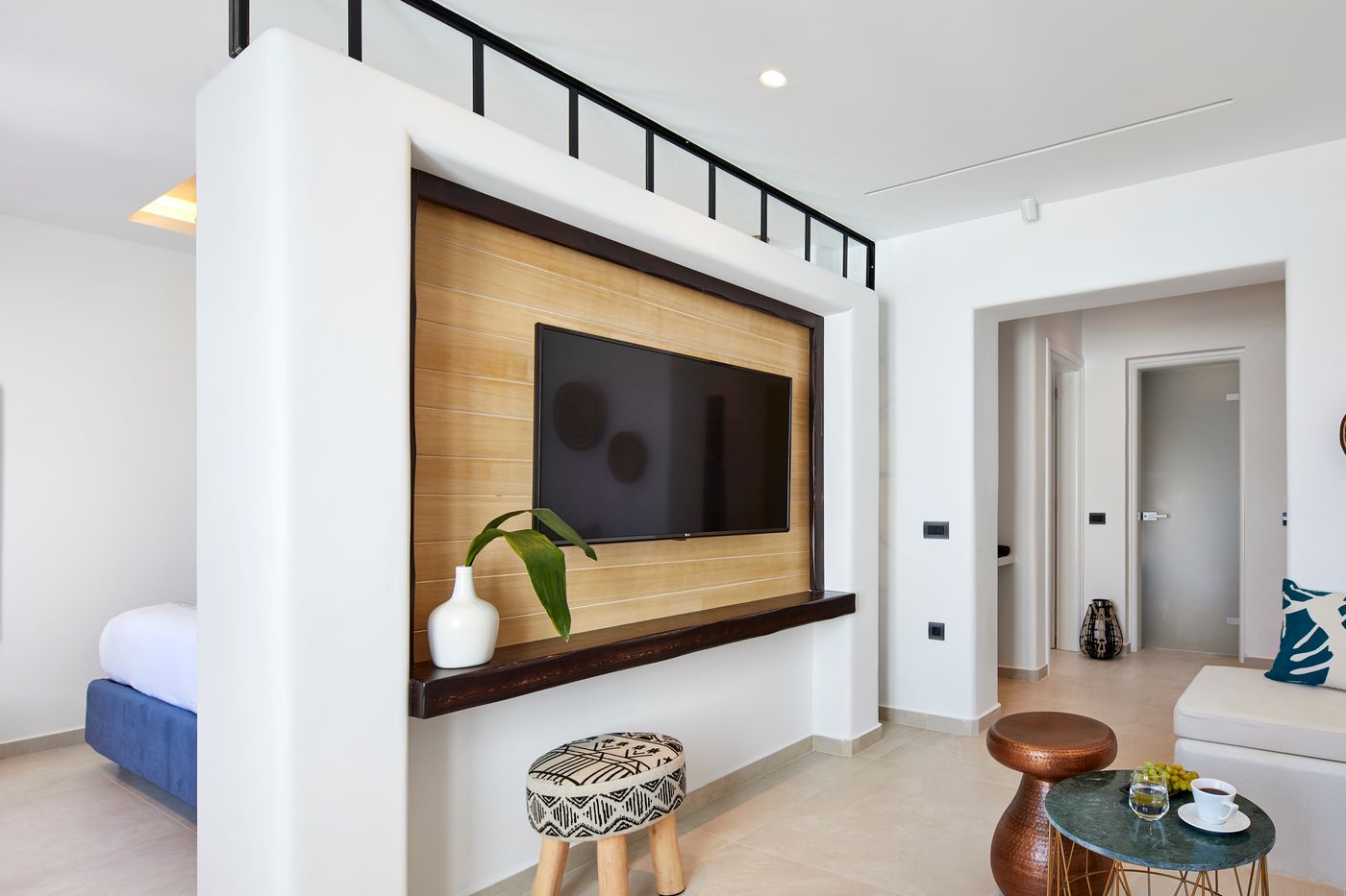 Phos-The-Boutique-Luxury-Hotel---Villas-Room-17