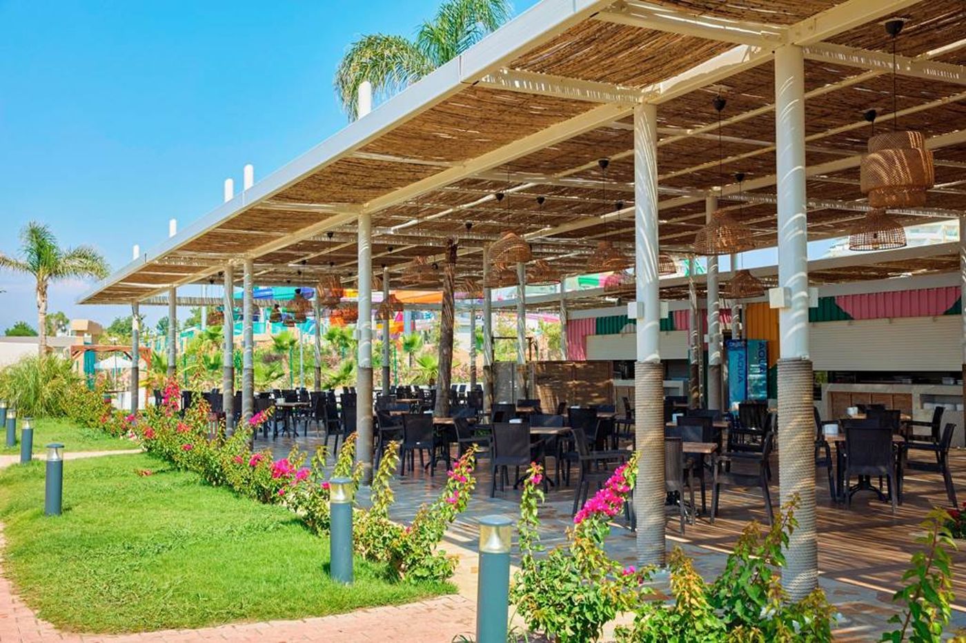 28.10.2025 Grand Park Lara Cafe