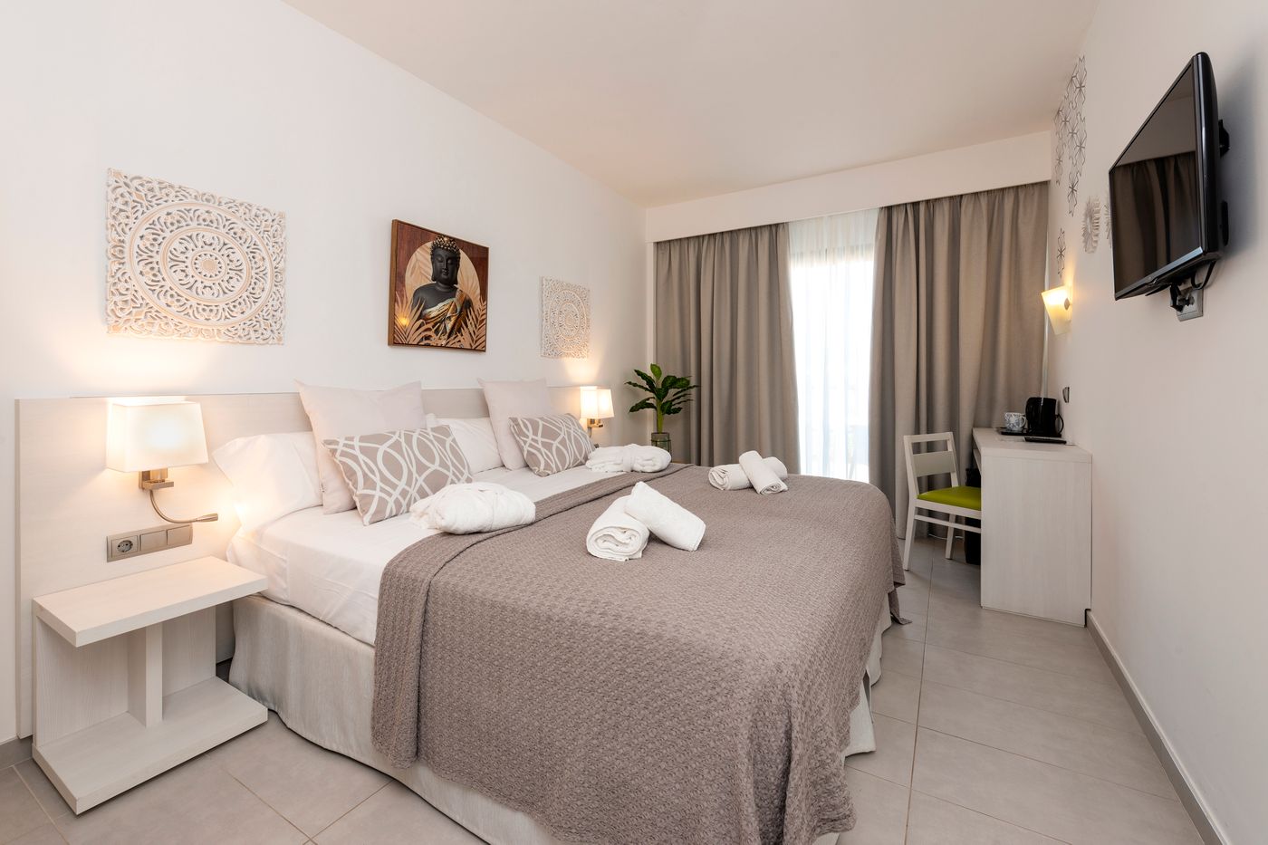 Puchet-Hotel-Room-31