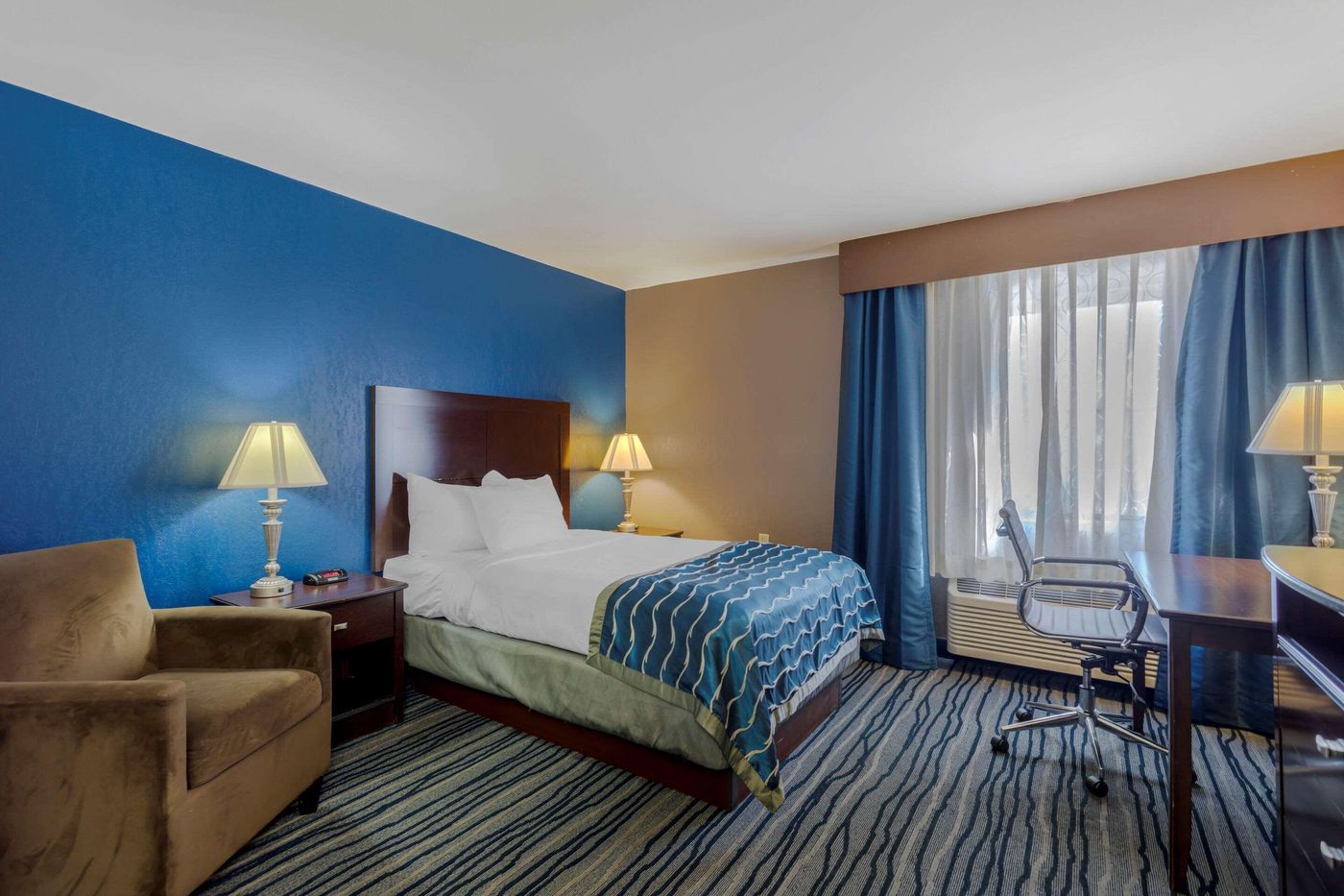Comfort Inn & Suites Nashville Brentwood-United States-NASHVILLE-Room-7