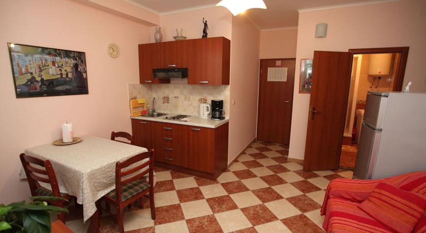 Split Apartments - Peric