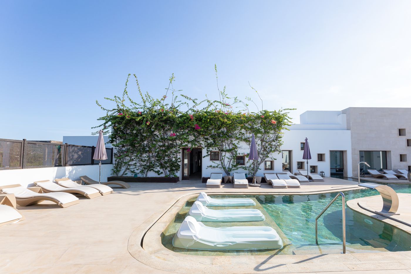 Grand-Palladium-Palace-Ibiza-Resort---Spa-Sports-and-Entertainment-15