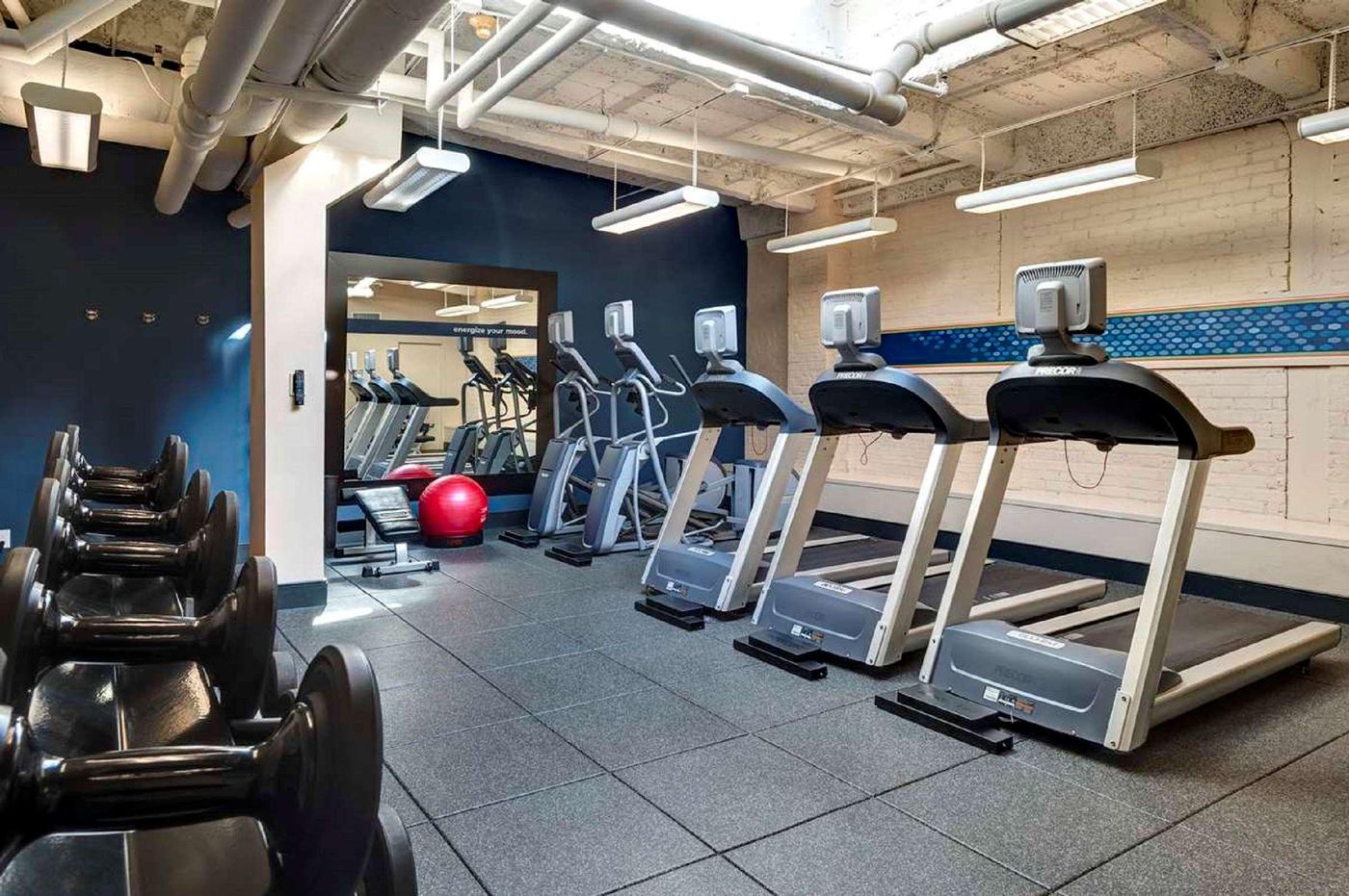 Hampton Inn & Suites New Orleans Downtown (French - United States - NEW ORLEANS - Sports and Entertainment - 8