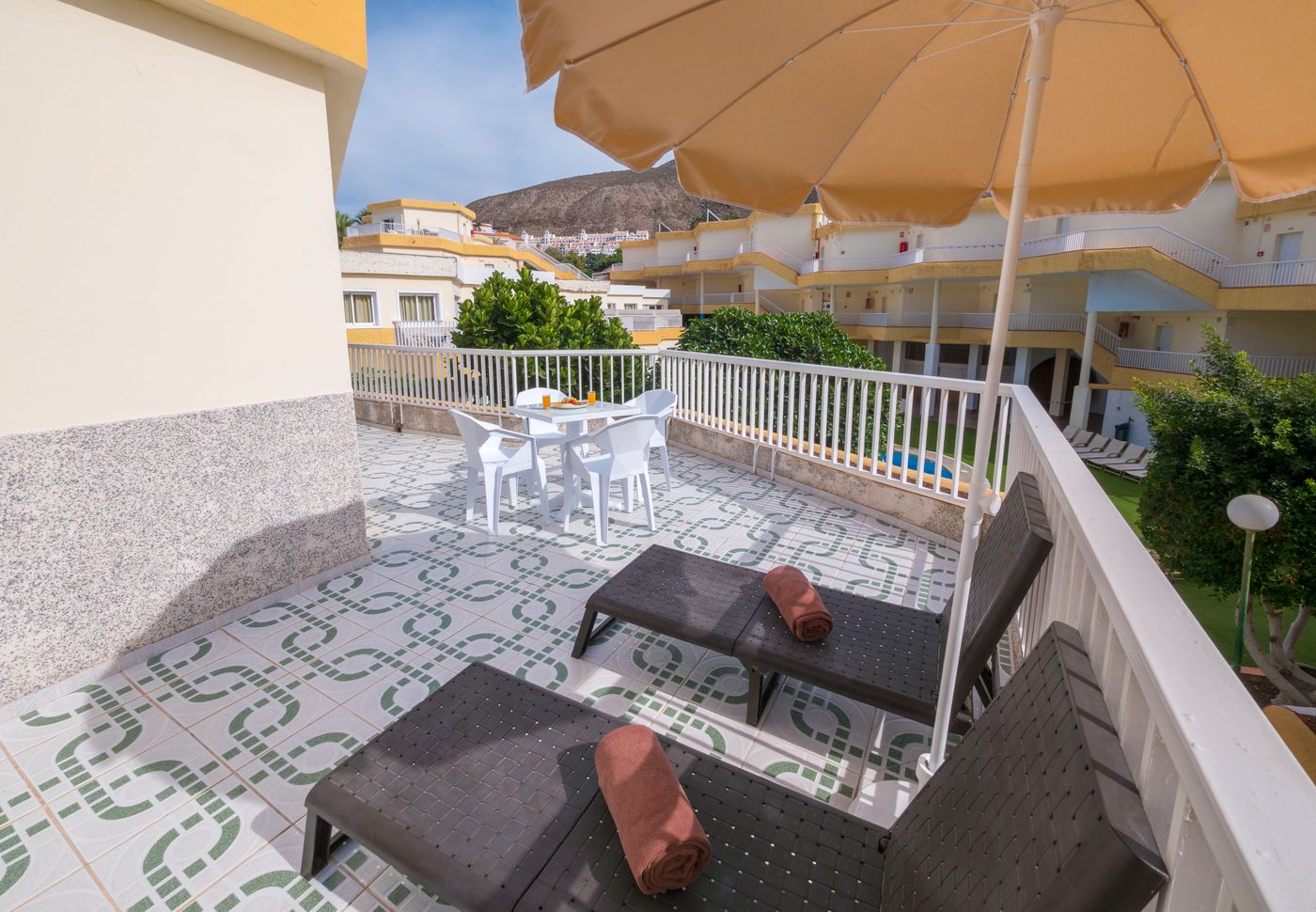 Checkin-Bungalows-Atlantida-Room-12