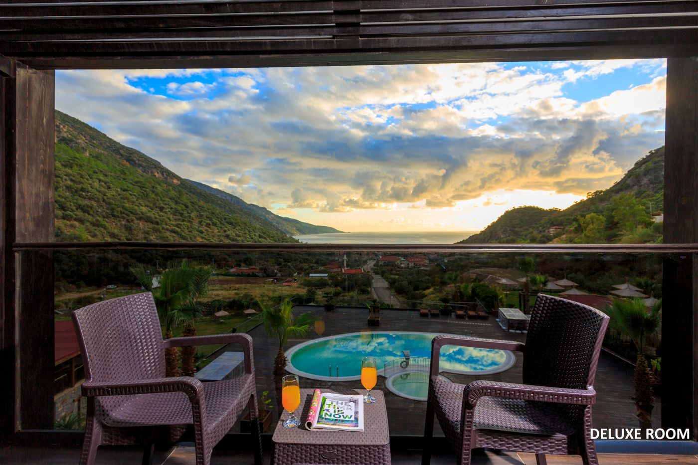 Manaspark-Deluxe-Hotel-Room-69