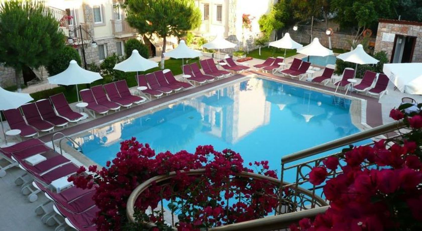 Moonshine Apartments