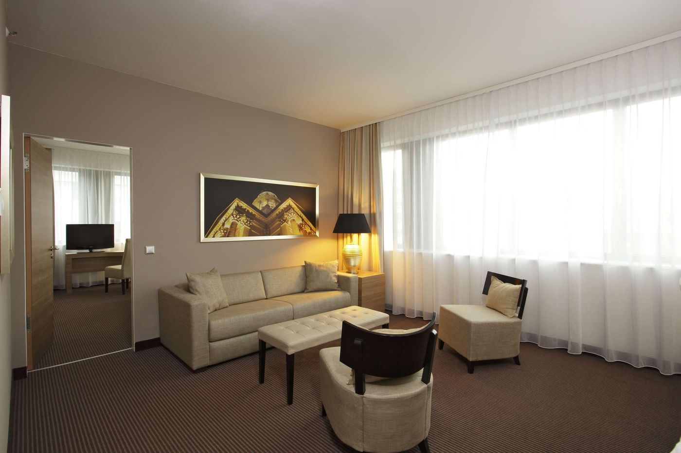 H4-Hotel-Berlin-Alexanderplatz-Room-10