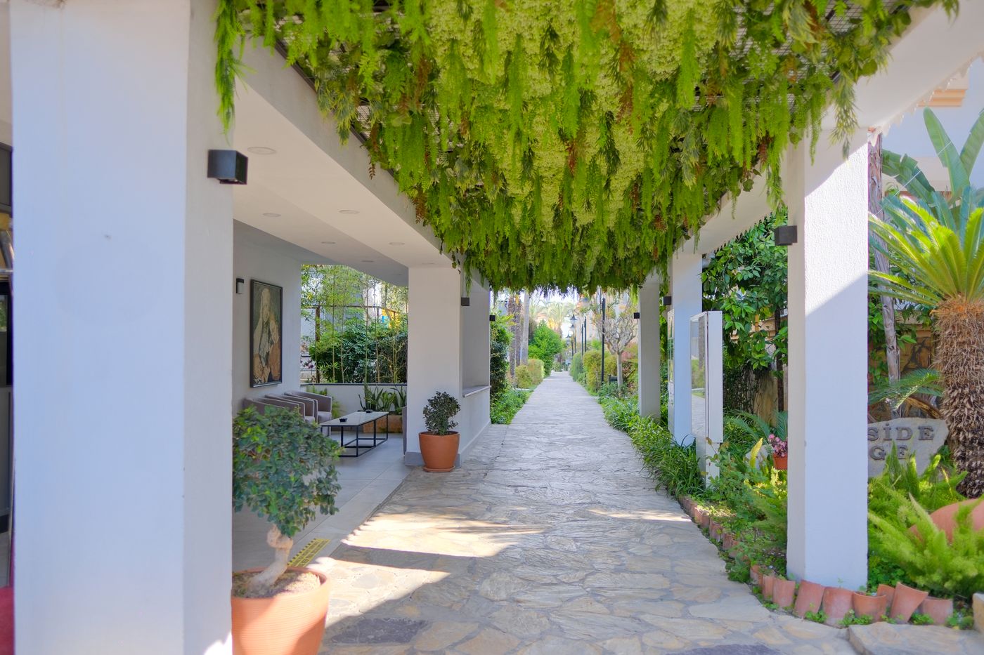 Side Village Family Suites