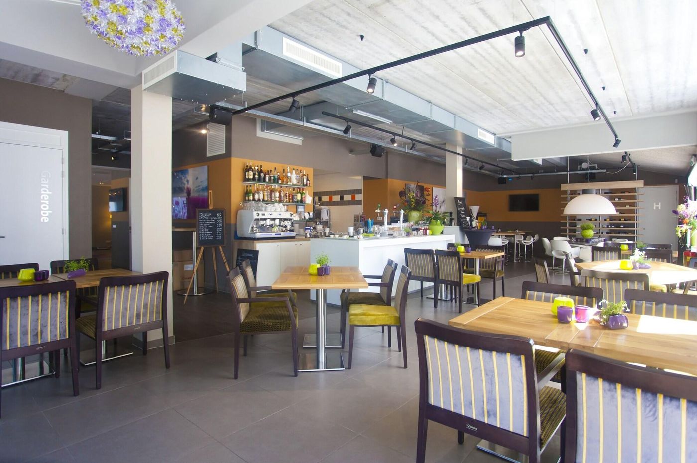 EuroParcs-Spaarnwoude-Restaurant-10