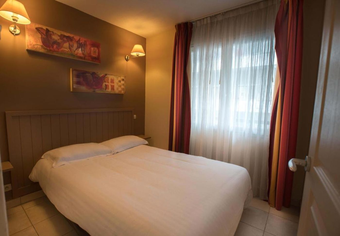 Residence-ExcelSuites-Room-24