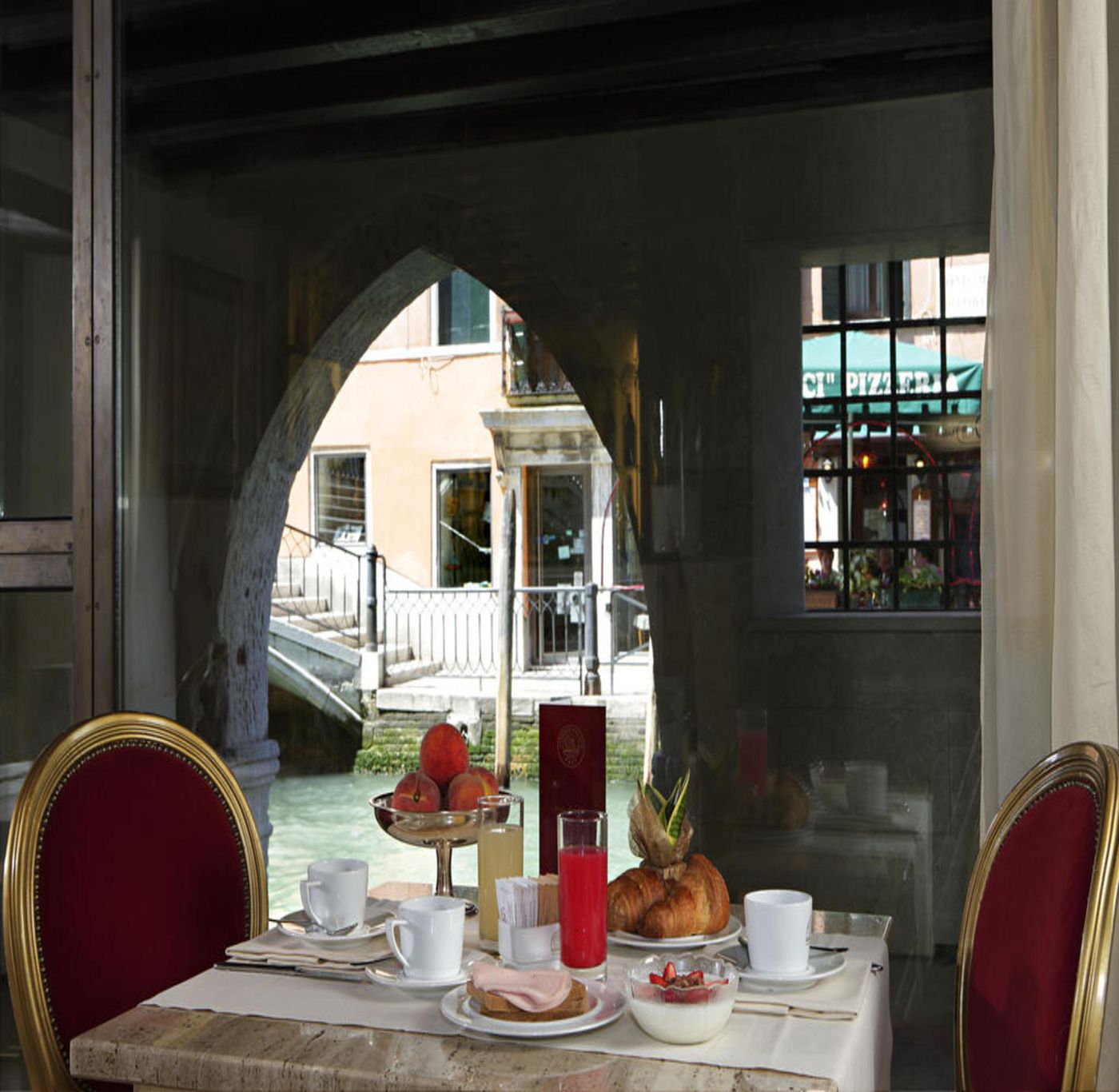 Liassidi-Palace-Restaurant-17