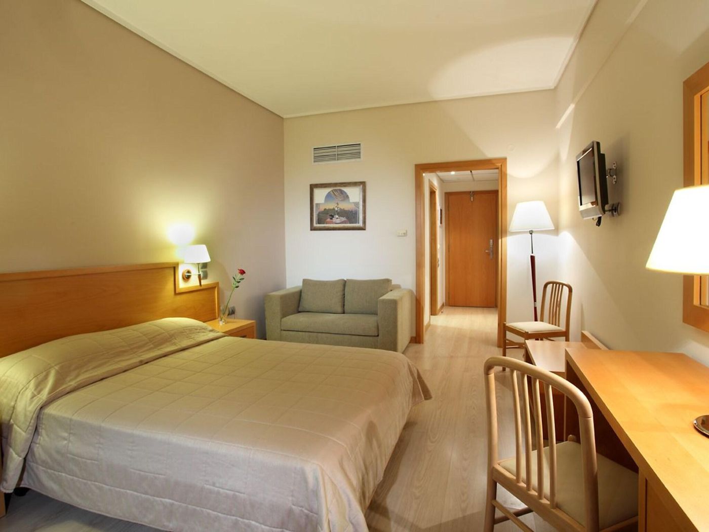 Messinian-Bay-Room-6