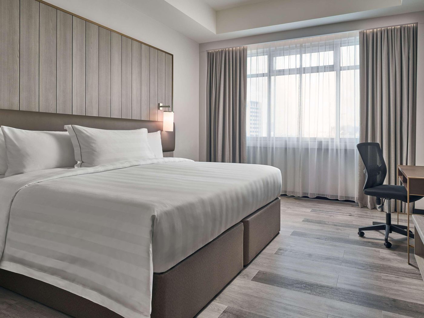 Novotel Singapore on Kitchener - Singapore - Singapore - Room - 0