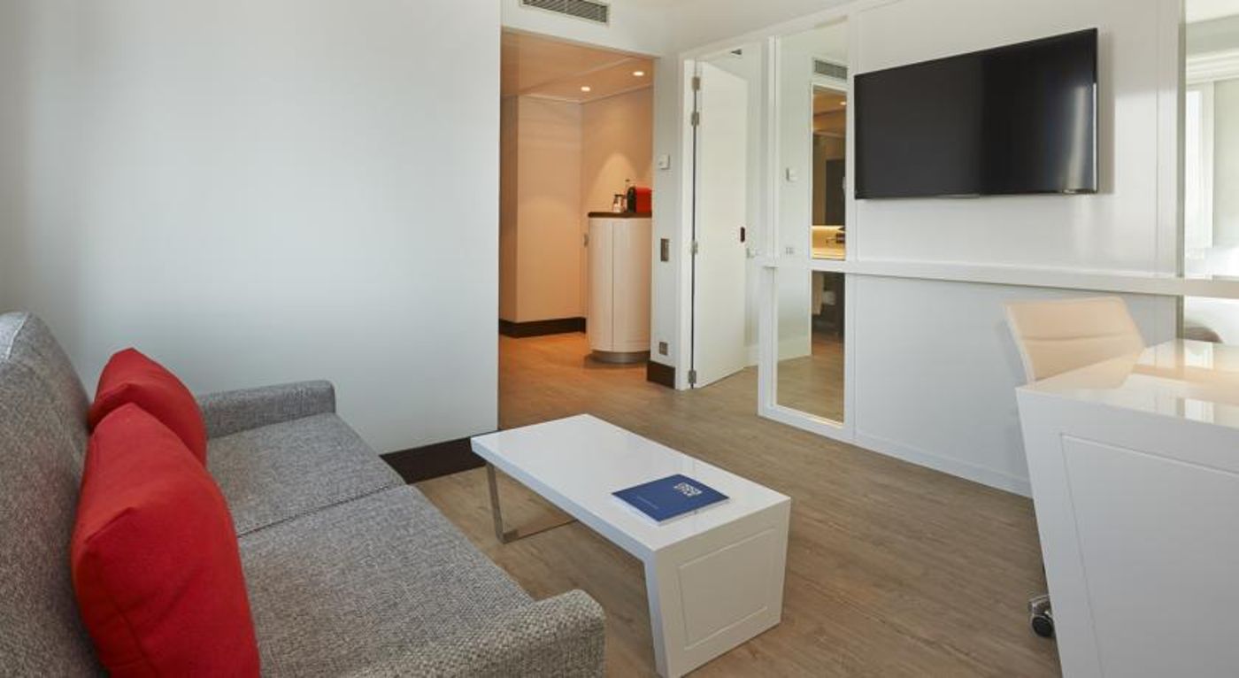 NH Barcelona Calderon