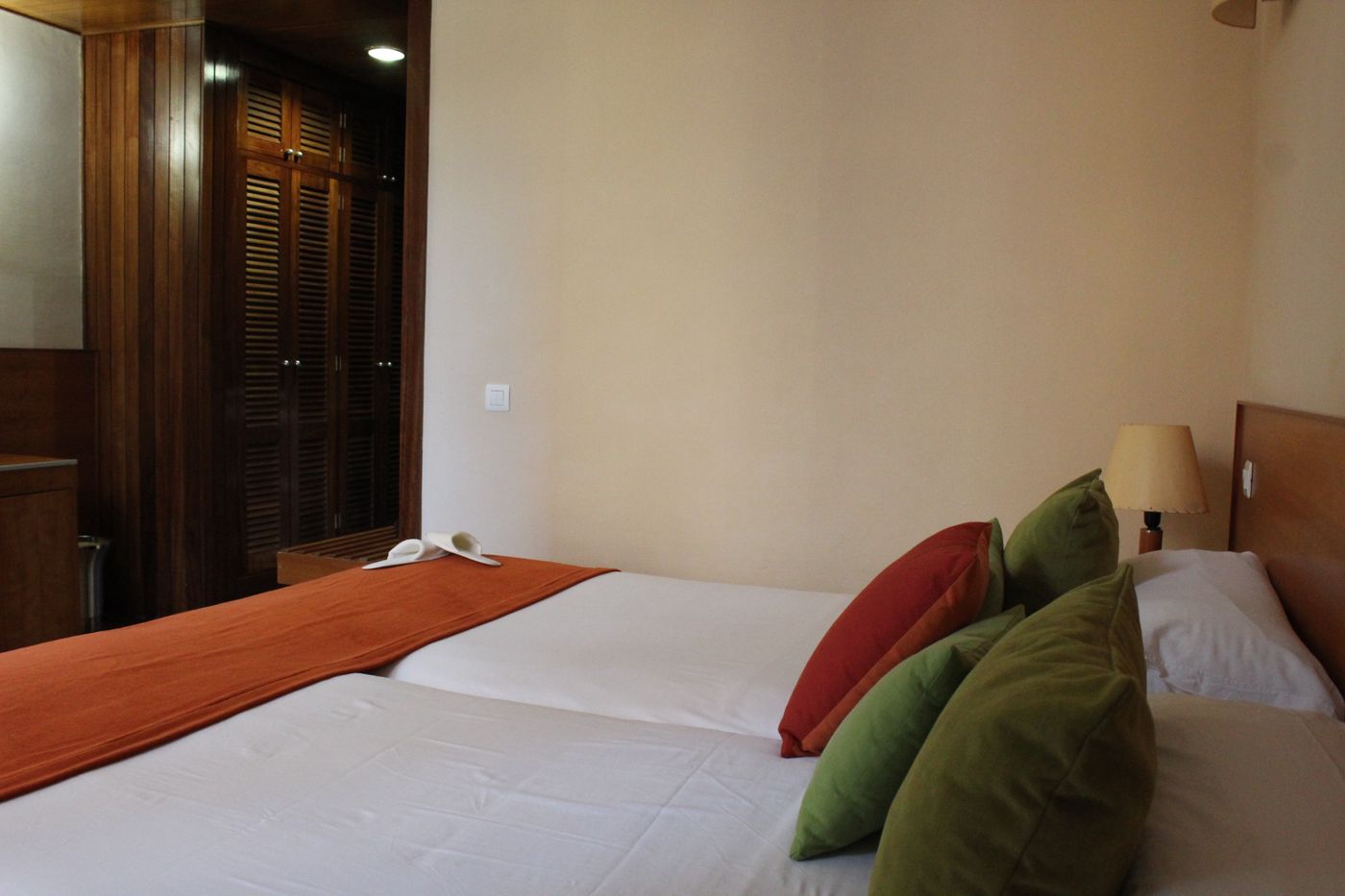 Hotel-Escuela-Santa-Cruz-Room-24