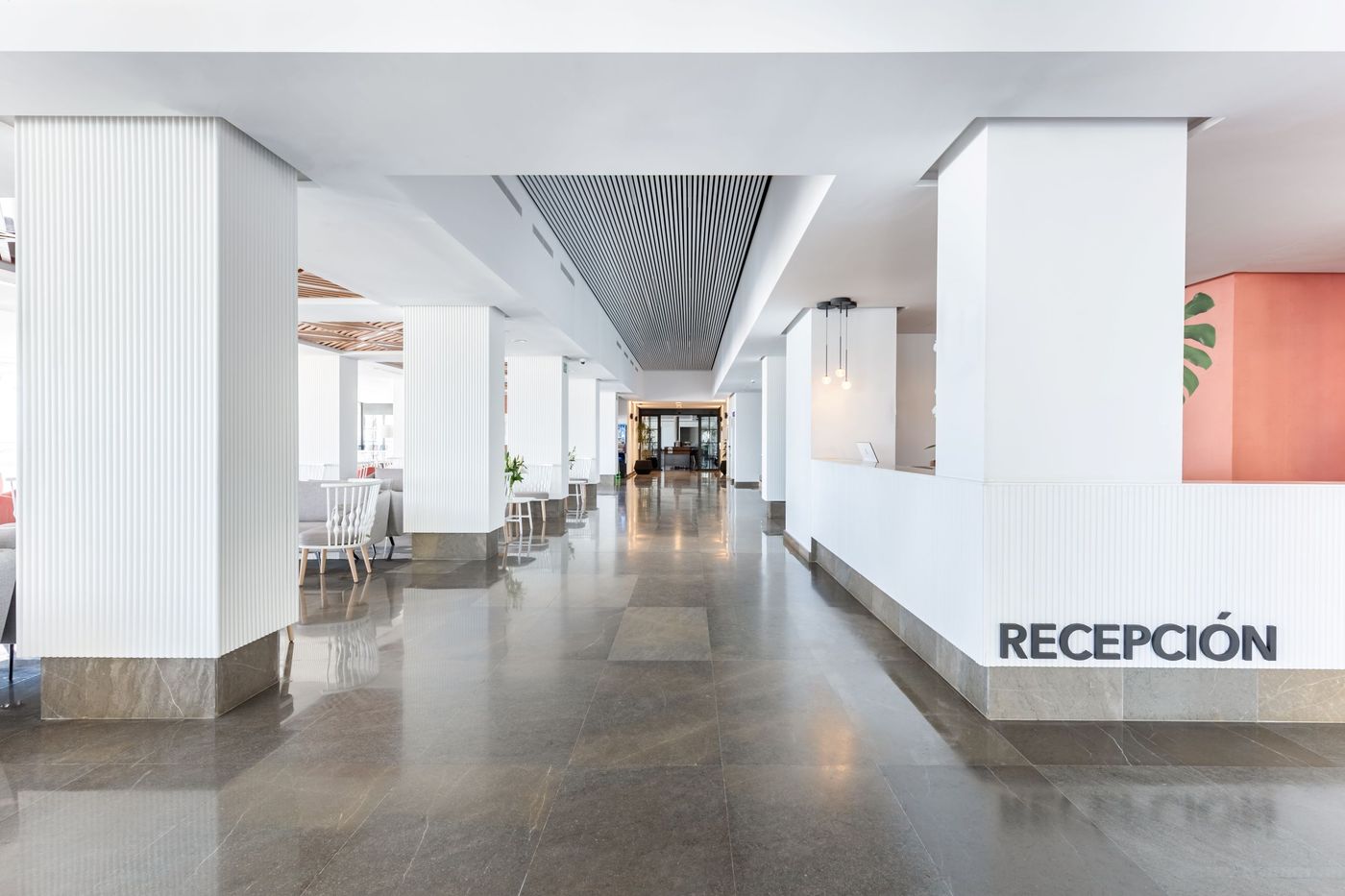 HOTEL-CIMBEL-Lobby-27