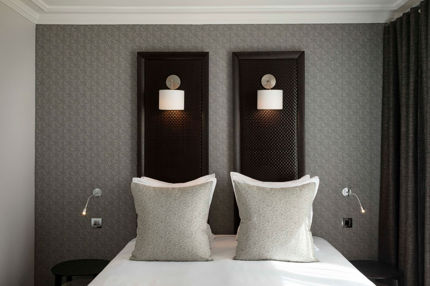 Hotel-Elysees-Regencia-Room-44