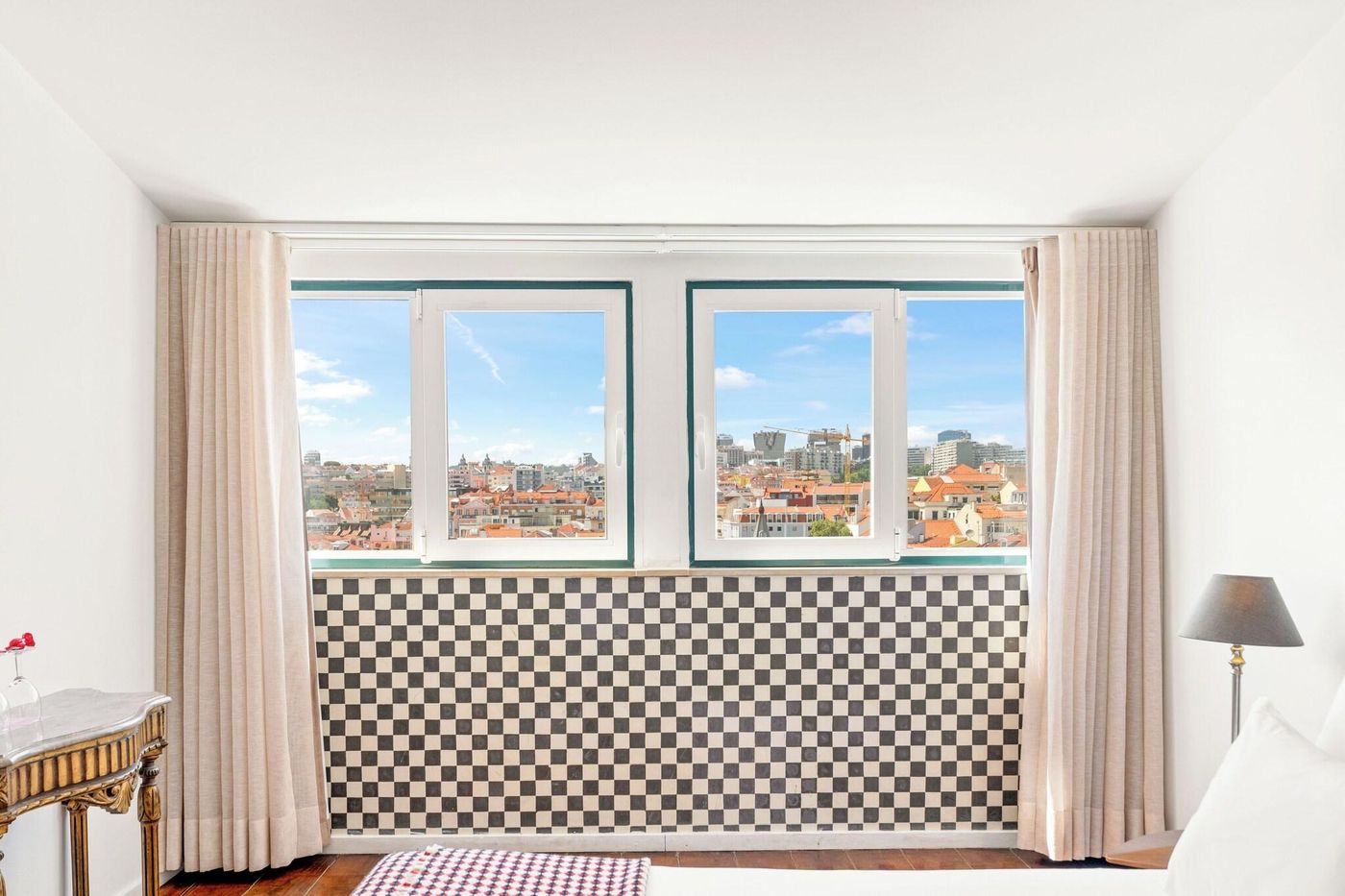 Casa-Do-Jasmim-By-Shiadu-Room-53