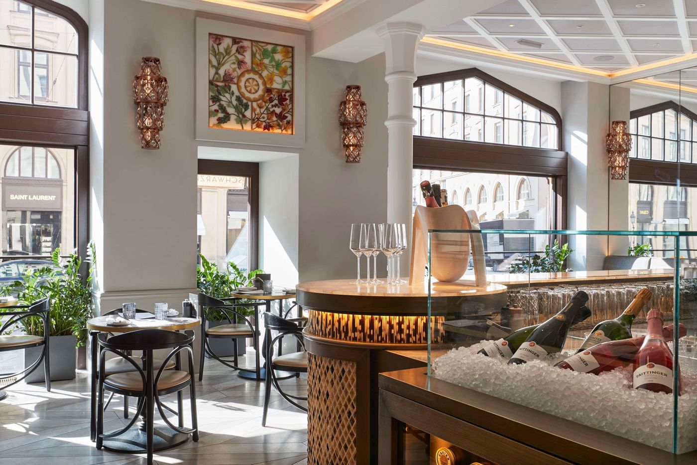 Hotel-Vier-Jahreszeiten-Kempinski-Munich-Restaurant-16